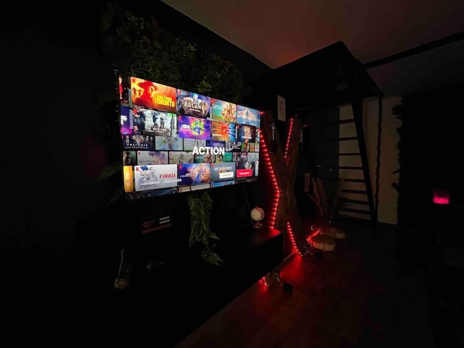 Red Love-Room / Balneo & Plus ! Souppes-sur-Loing Экстерьер фото